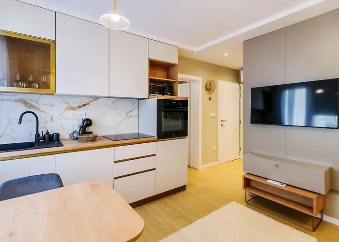 Stylish - Near Bridge Zadar