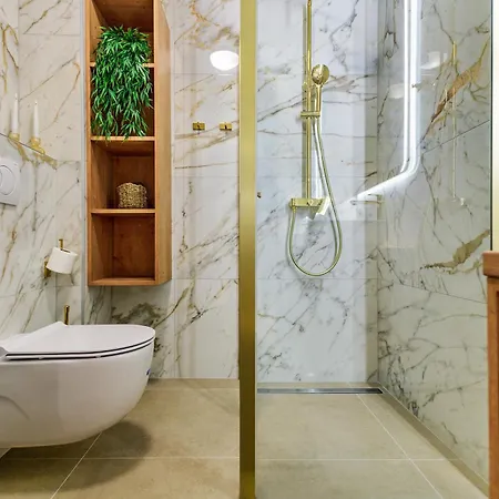 Stylish - Near Bridge 자다르