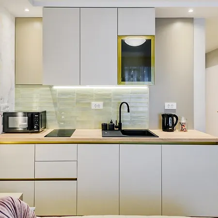 Stylish - Near Bridge 자다르