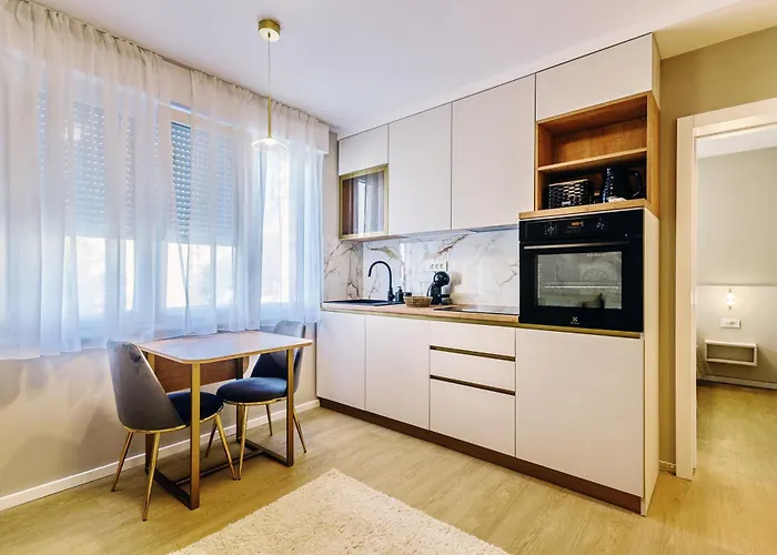 Stylish - Near Bridge Apartman Zadar